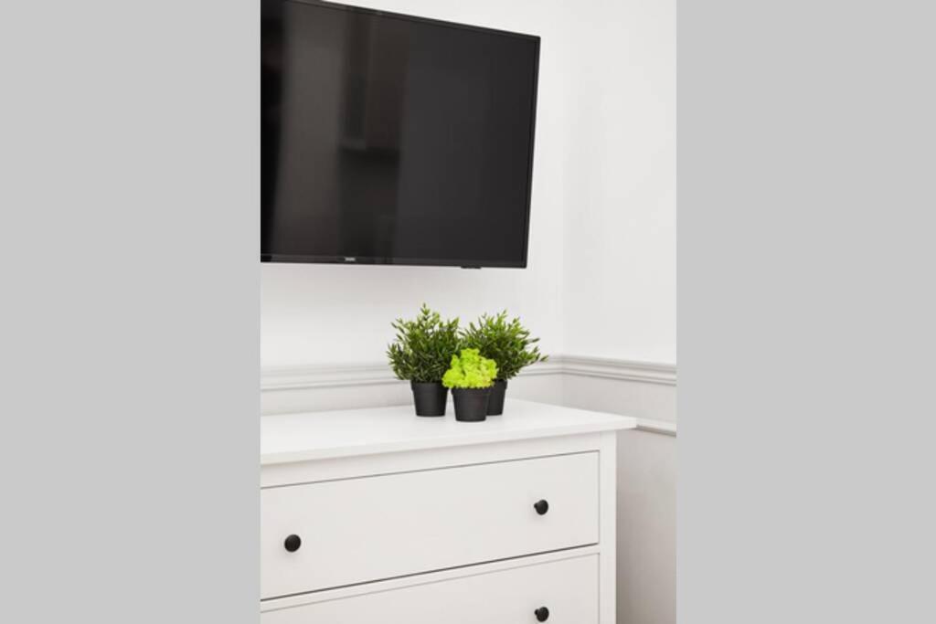 Househost Apartment I: Studencka Street Краков Экстерьер фото